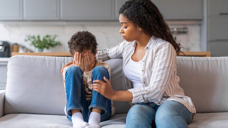 Warning Signs That Your Preteen Could be in Mental Health Trouble